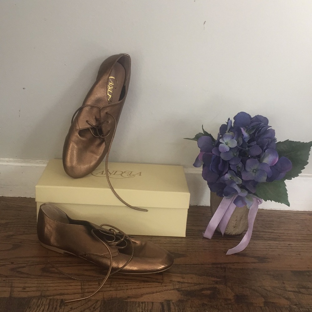 Anthropologie Candela Flat Leather Metallic Shoe